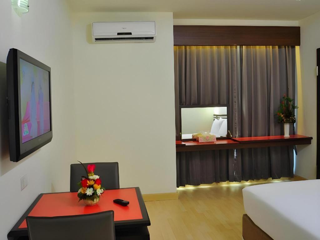 The Color Hotel Hat Yai Exterior foto